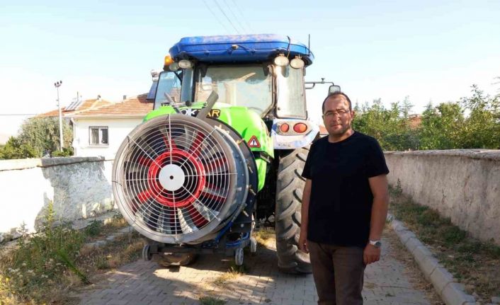 Emirdağ ilçesinin Yarımca Köyü’nde ilaçlama çalışmaları yapıldı