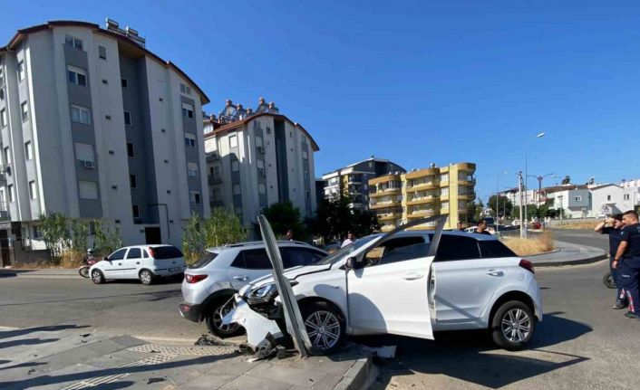 İki otomobilin çarpıştığı kazada 1,5 yaşındaki bebek yaralandı