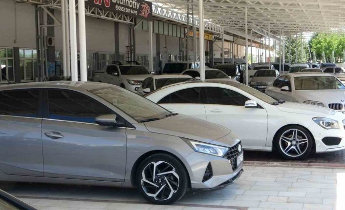 İkinci el otomobilde yaprak kıpırdamıyor