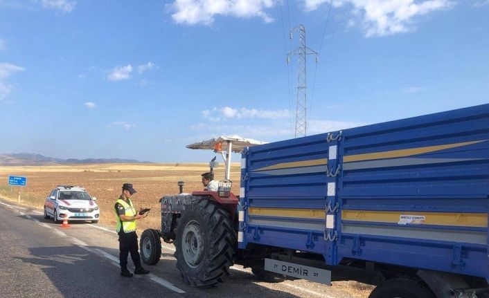 Jandarmadan tarım araçları ve traktörlere yönelik denetim