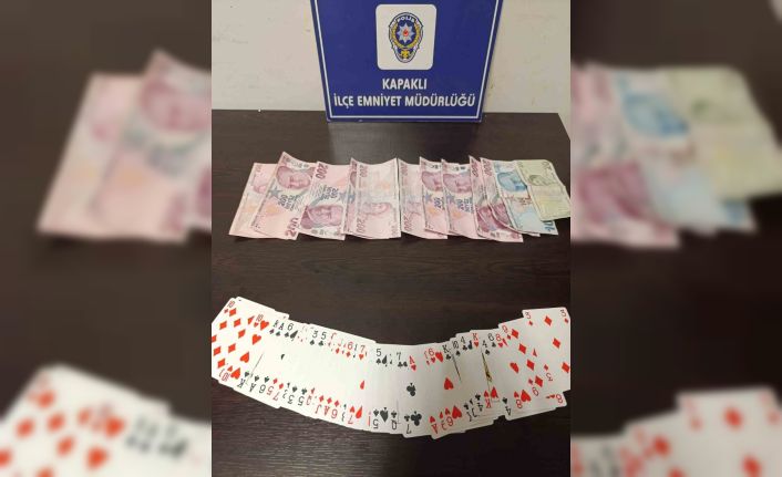 Kapaklı’da kumar oynayan 9 kişiye 57 bin lira ceza