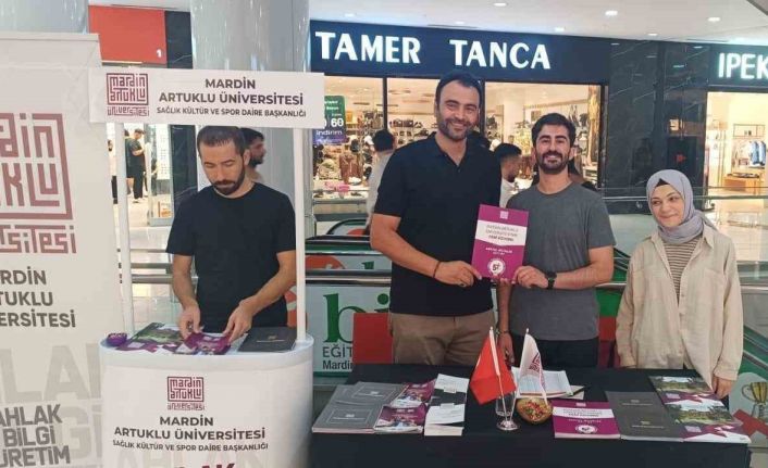 Mardian Mall AVM’de üniversite tercih standı açıldı