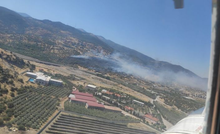 Menemen’de makilik alanda yangın