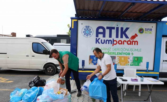 Selçuklu’da atıklar, ev ekonomisine katkı sağlıyor