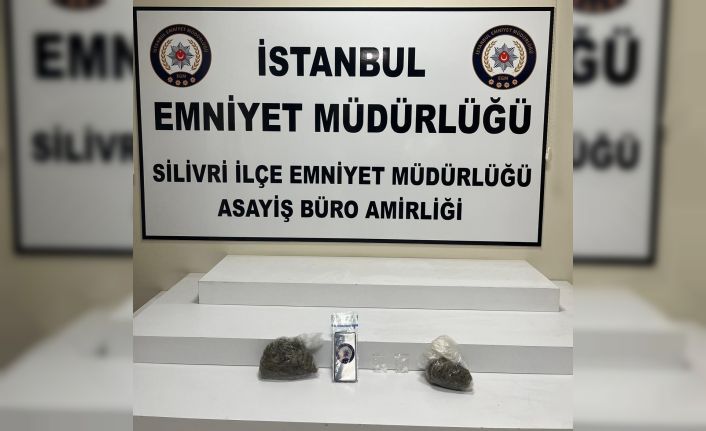 Silivri’de taksiye binen yolcu denetim yapan polislerden kaçtı