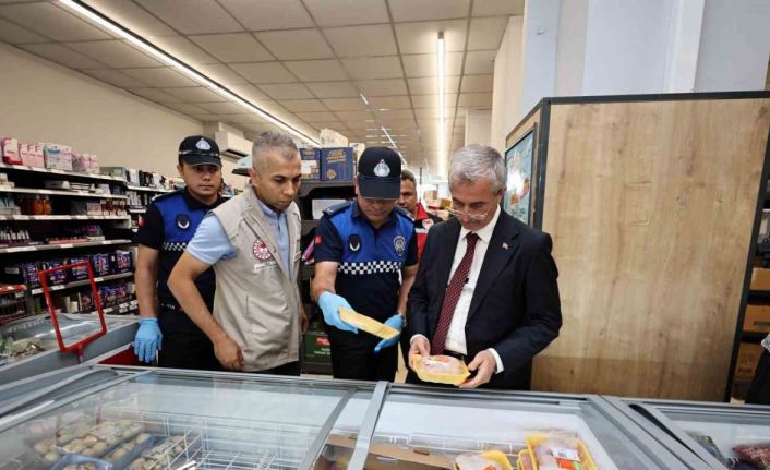 Tahmazoğlu: “Halkın sağlığı ile kimse oynayamaz”