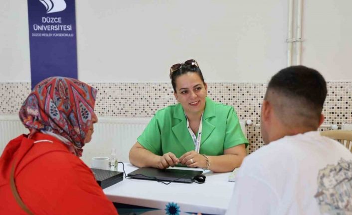 Tanıtım günleriyle aday öğrencilere tam destek