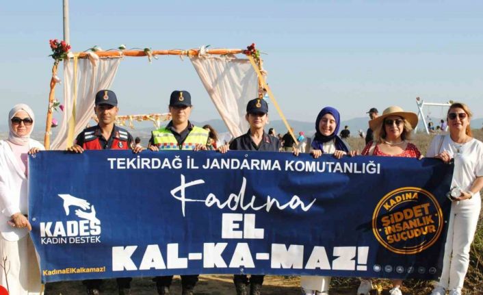 Tekirdağ İl Jandarma Komutanlığı "Kadına El Kalkmaz" dedi