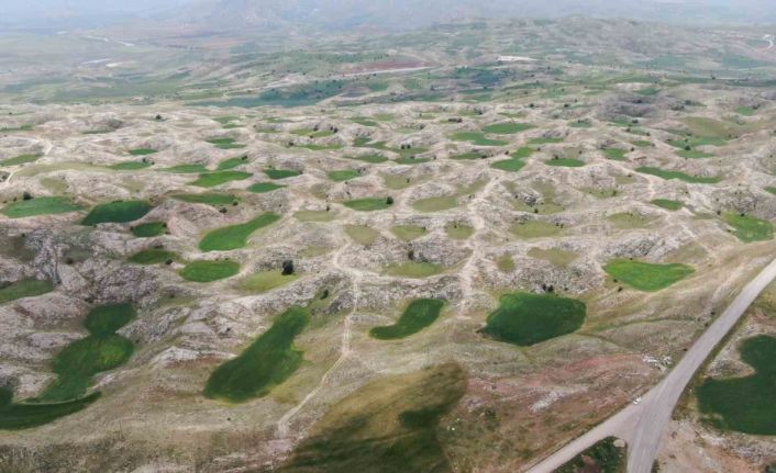 Turizme kazandırılması beklenen dolinler tarımda kullanılıyor