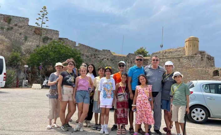 Alanyalı öğrencilerden kardeş şehir gezisi