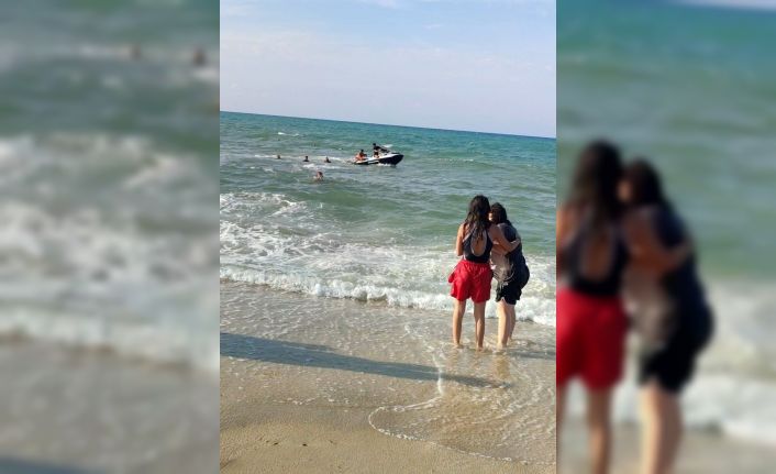 Arnavutköy’de boğulma tehlikesi geçiren çocuk jetski ile kurtarıldı