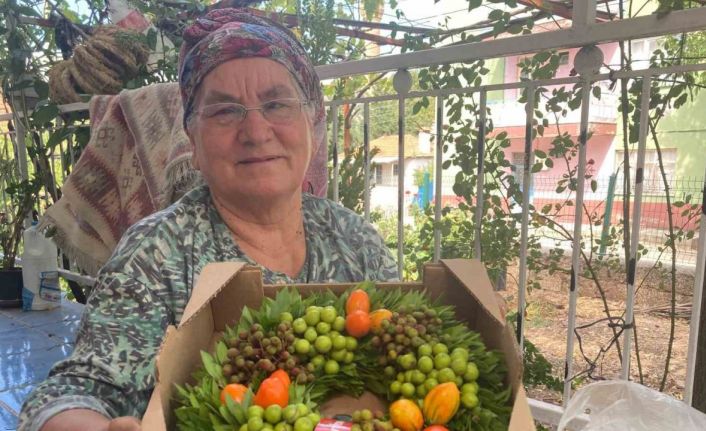 Avrupa’nın Noel kutlamalarındaki kapı süsleri Burdur’dan