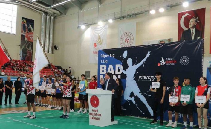 Badminton Süper Lig Müsabakaları Kayseri’de devam ediyor