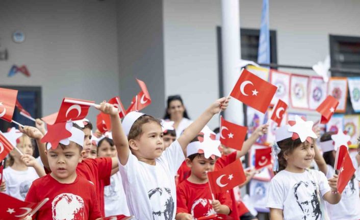 Başkan Seçer: "Bağımsızlık mücadelesinin zaferle taçlandığı gündür bugün"