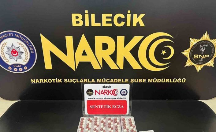 Bilecik’te aranan araçta çok sayıda uyuşturucu madde ele geçirildi