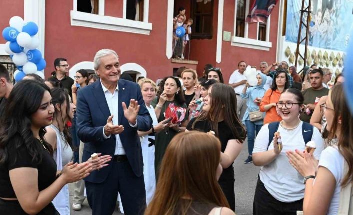 Bozüyük’te çocuklar 3’üncü Geleneksel Sanatevi Panayırı’nda çok eğlendi