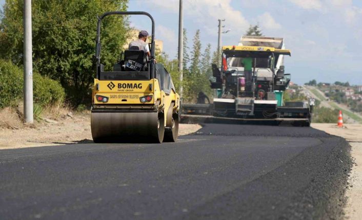 Büyükşehir caddeleri yeni yüzüne kavuşturuyor