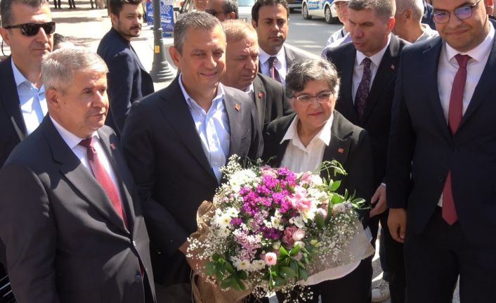 CHP’li 21 belediye başkanı ve Genel Başkan Özgür Özel Burdur’da