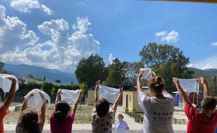 Çimko’dan depremden etkilenen çocuklara eğitim desteği