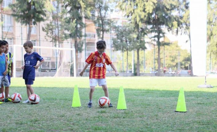 Geleceğin sporcuları Aydın Büyükşehir Belediyesi’nin yaz kurslarında yetişiyor