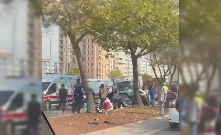 Konya’da 2 kişinin öldüğü trafik kazası güvenlik kamerasına yansıdı