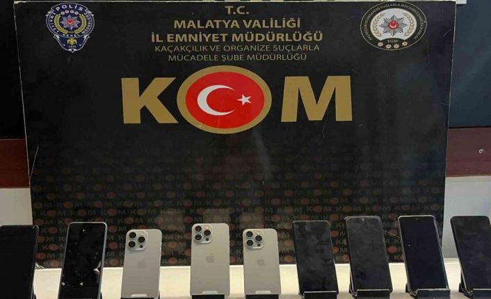 Malatya’da kaçak telefon operasyonu