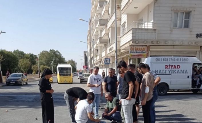 Mardin’de minibüs ile motosiklet çarpıştı: 1 yaralı