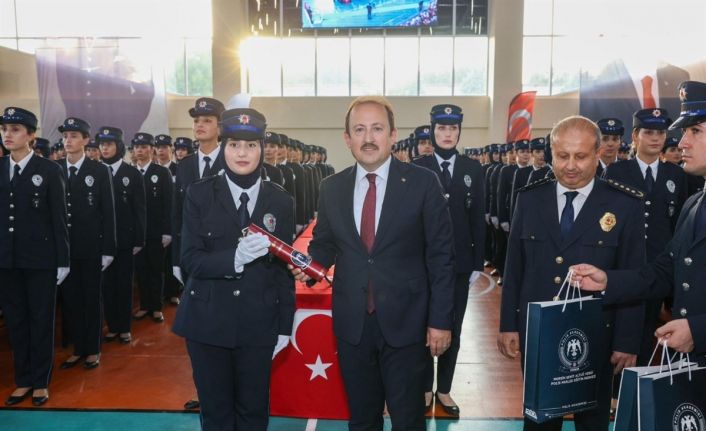 Mersin POMEM 30. dönem mezunlarını verdi