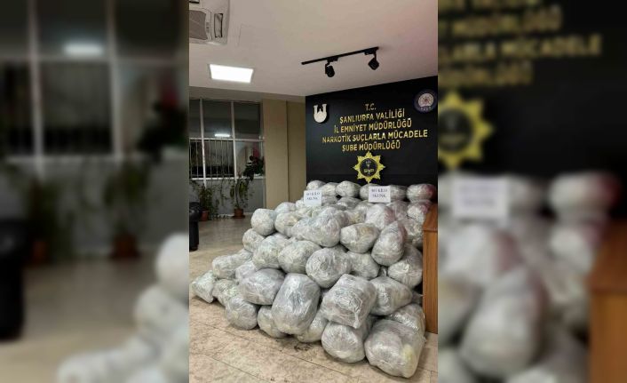 Şüpheli araçtan 461 kilo skunk maddesi çıktı