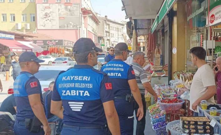 Zabıta ekiplerinden kaldırım ve yol işgallerine denetim