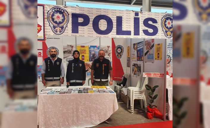 Akşehir İlçe Emniyet Müdürlüğü fuarda stant açtı