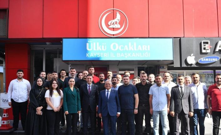 Başkan Büyükkılıç’tan Ülkü Ocakları’na ziyaret