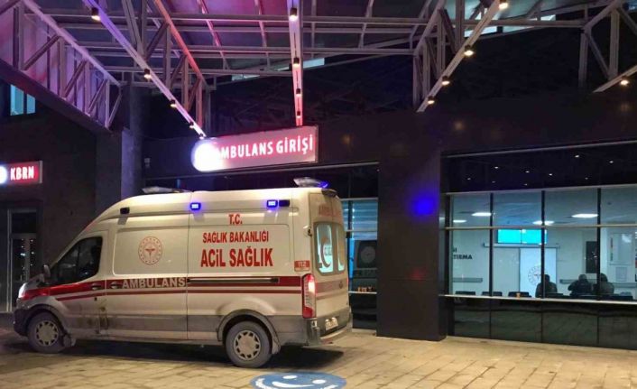 Bilecik’te kamyonet ile otomobilin çarpışması sonucu 1 kişi yaralandı