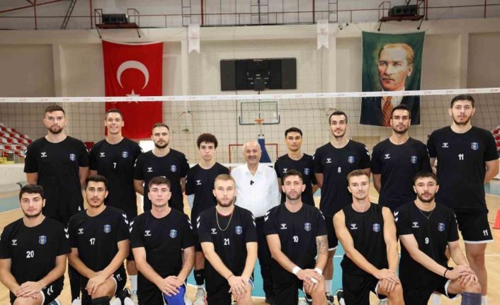 Gebze Belediyesi Voleybol Takımı hazırlık turnuvasına çıkacak