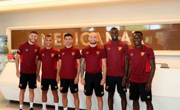 Göztepeli futbolcular, Medicana’da sağlık kontrolünden geçti