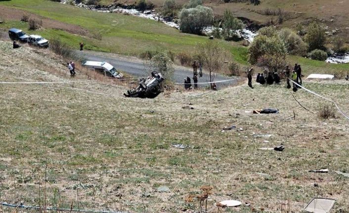 Gümüşhane’de kamyonet 70 metrelik uçuruma yuvarlandı: 2 ölü