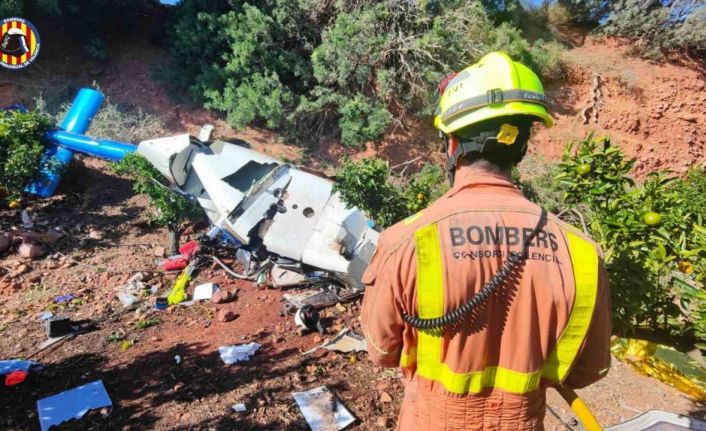 İspanya’da helikopter yüksek gerilim hattına çarptı: 3 ölü