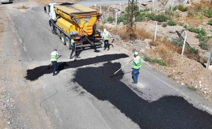 Kahramanmaraş’ta asfalt ve parke çalışmaları