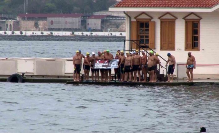 Katledilen Narin için Üsküdar’dan Kız Kulesi’ne yüzdüler