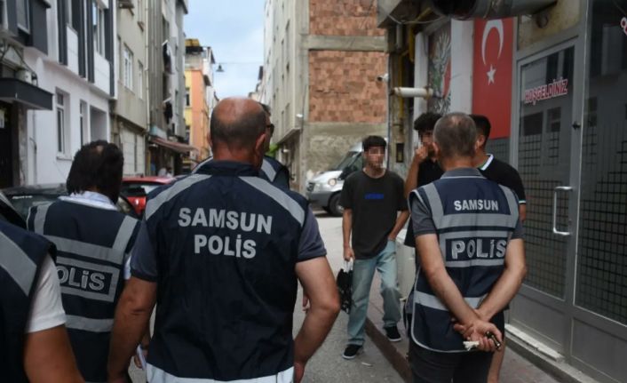 Samsun polisi, öğrencilerin güvenliği için denetimlerini arttırdı