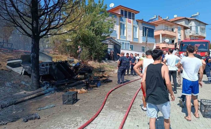 Samsun’da plastik kasa yangını