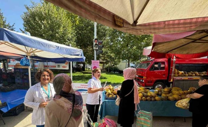 Semt pazarında sağlıklı hayat merkezleri tanıtıldı