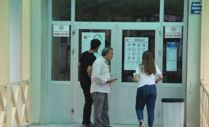 Sınava geç kaldı kabahati halk otobüsünde buldu