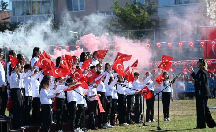 29 Ekim Cumhuriyet Bayramı, Bozüyük’te törenle kutlandı