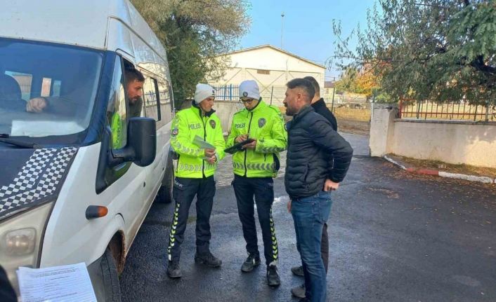 Ağrı’da öğrenci güvenliği için okul servisi denetimleri yoğunlaşıyor