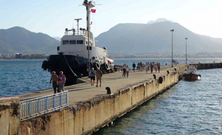 Alanya ekonomisine ‘’kruvaziyer’’ gemileri katkı sağlıyor