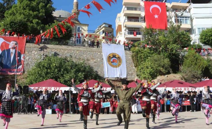 Alanya’da Cumhuriyet Bayramı coşkuyla kutlandı