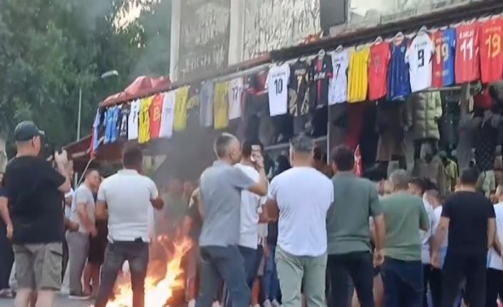 Alanya’da marka avukatları ile esnaf arasında arbede