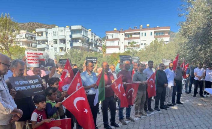 Alanya’da şehitler için gıyabi cenaze namazı kılındı