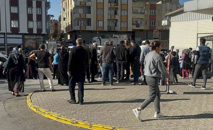 Amca, tartıştığı yeğenlerine kurşun yağdırdı: 1 ölü, 1 yaralı